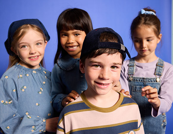 Long-sleeved T-shirt for boys - medium blue