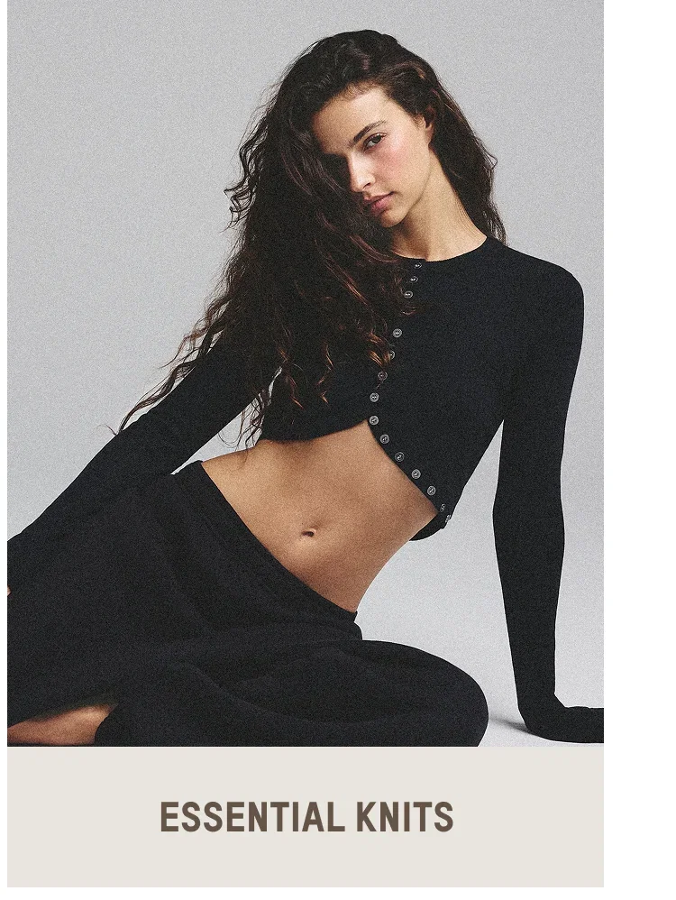 ESSENTIAL KNITS