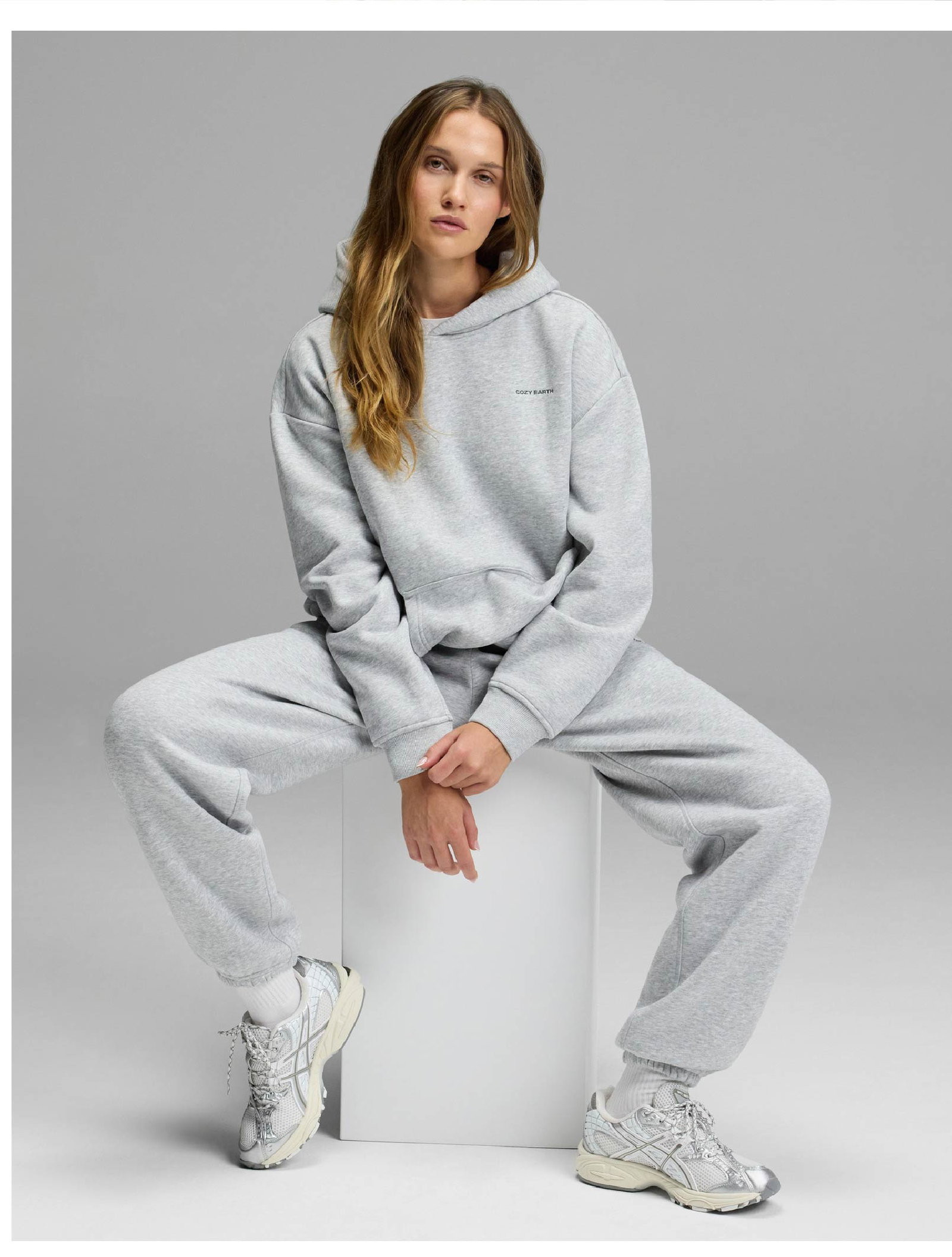 CITYSCAPE HOODIE AND SWEATPANT SET
