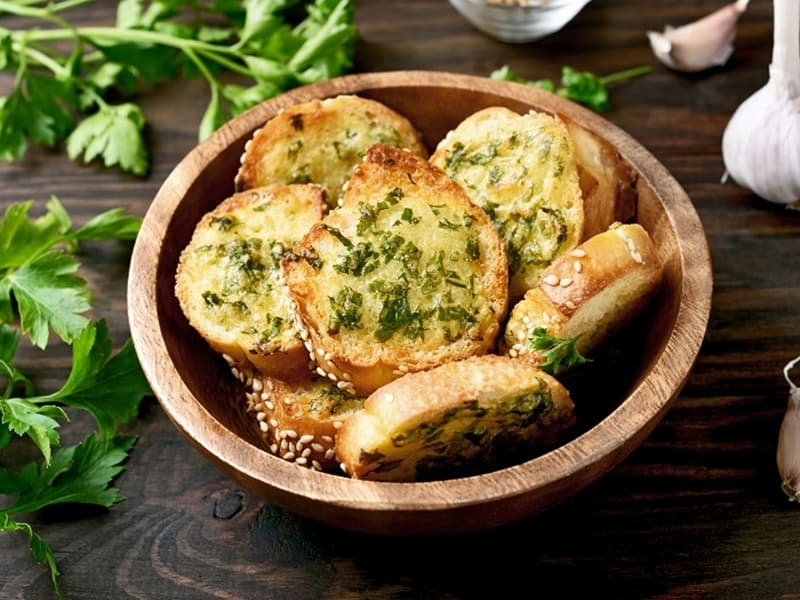 Cheddar Cheesy Garlic Bread
