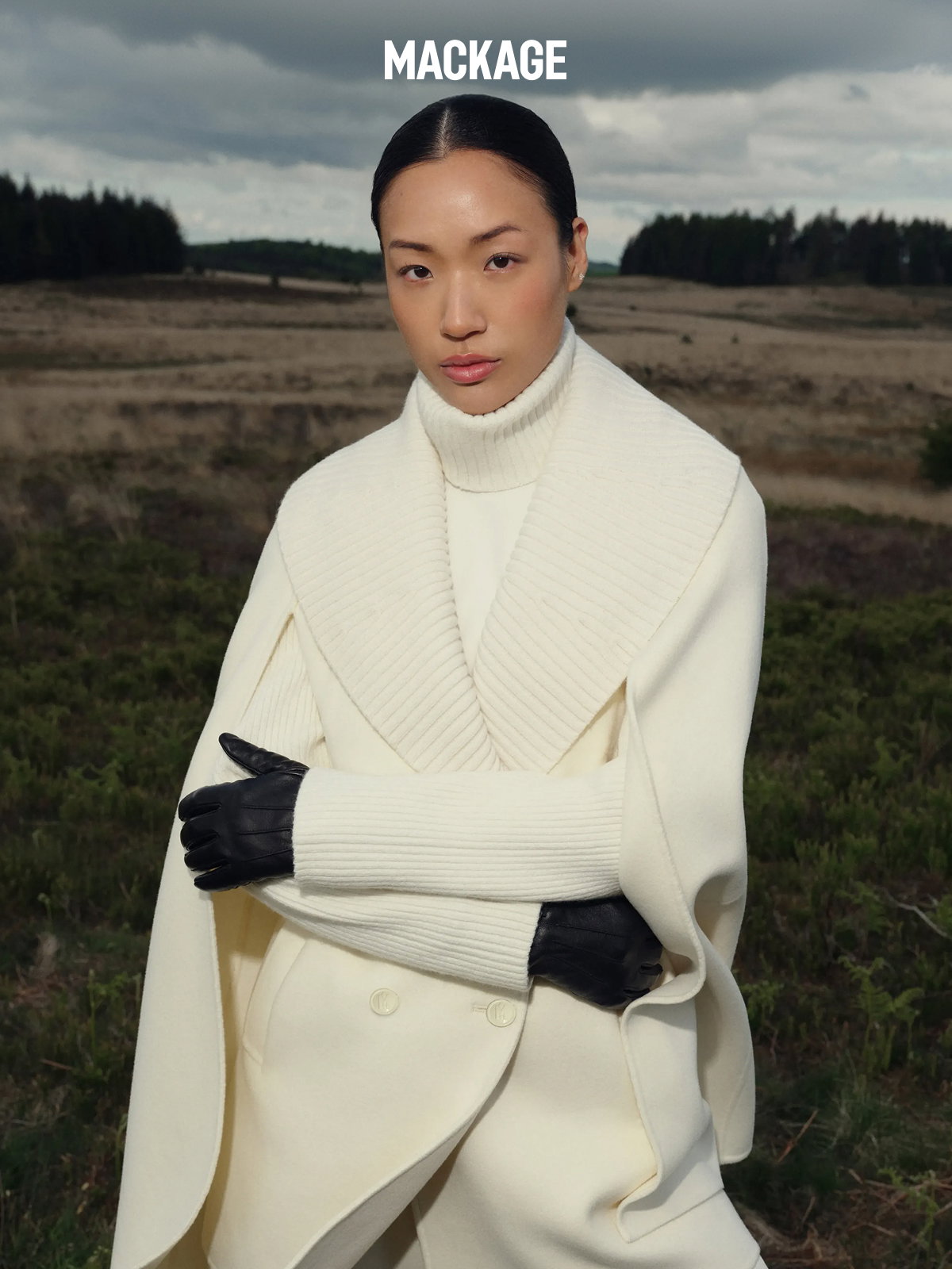SUSIE Wool cape