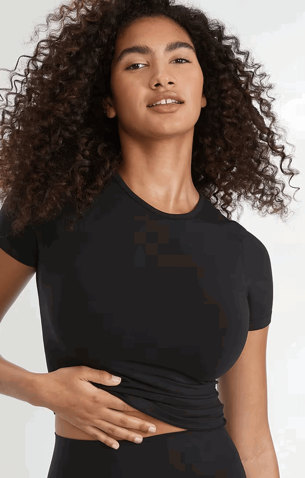 The Smoothing Seamless T-Shirt