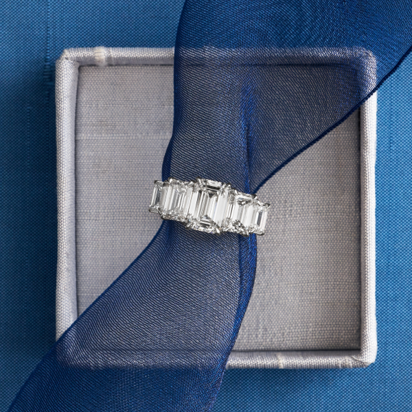 Up to 30% off** Jewelry