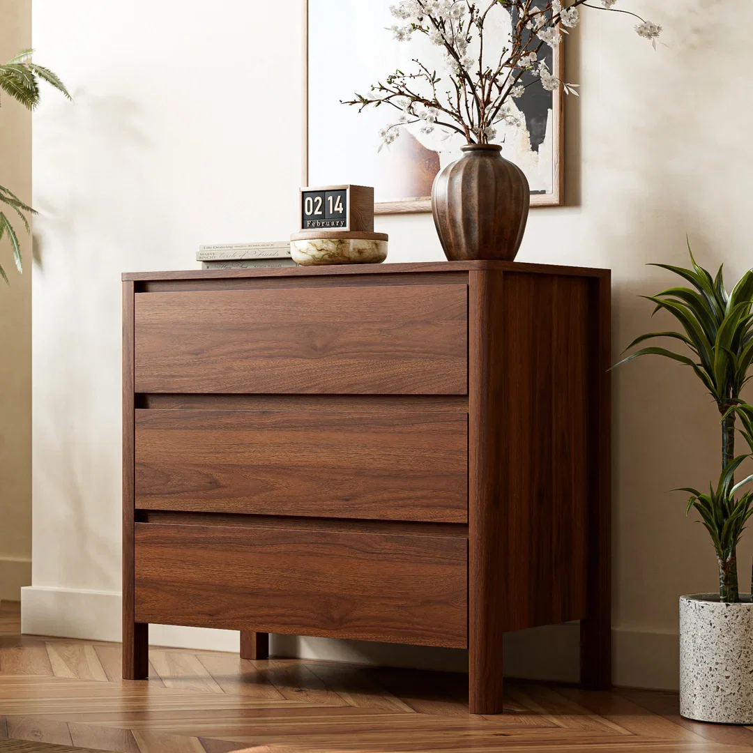 31.4" W 3 - Drawer Dresser