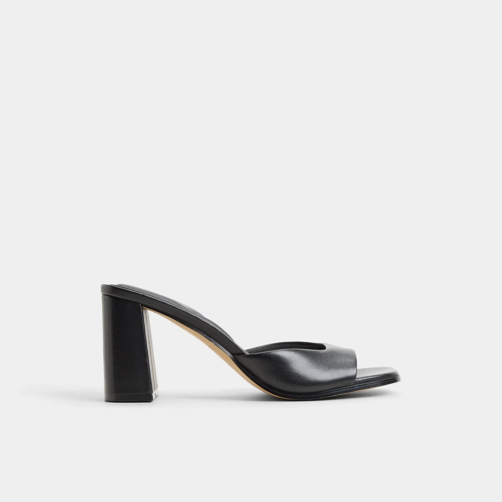 Image of Lisia