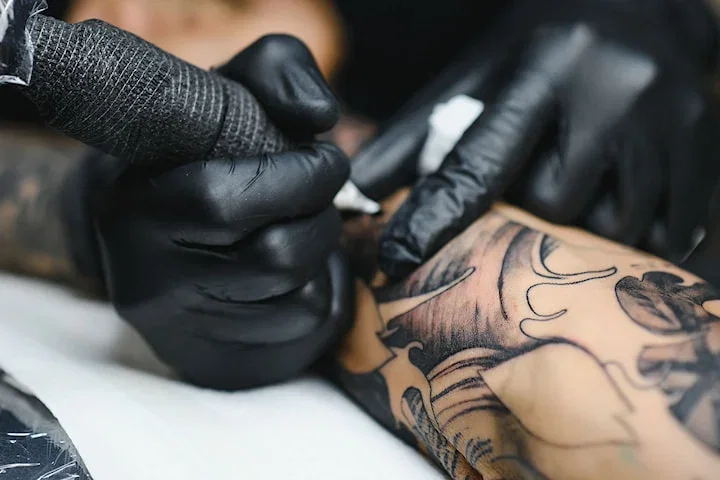 Presentkort tatuering värde 500 kr hos All-in Bodyart i Årsta