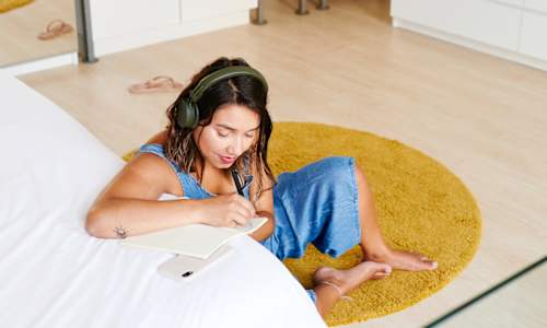 Your Favorite Playlist May Change How Your Brain Feels Pain