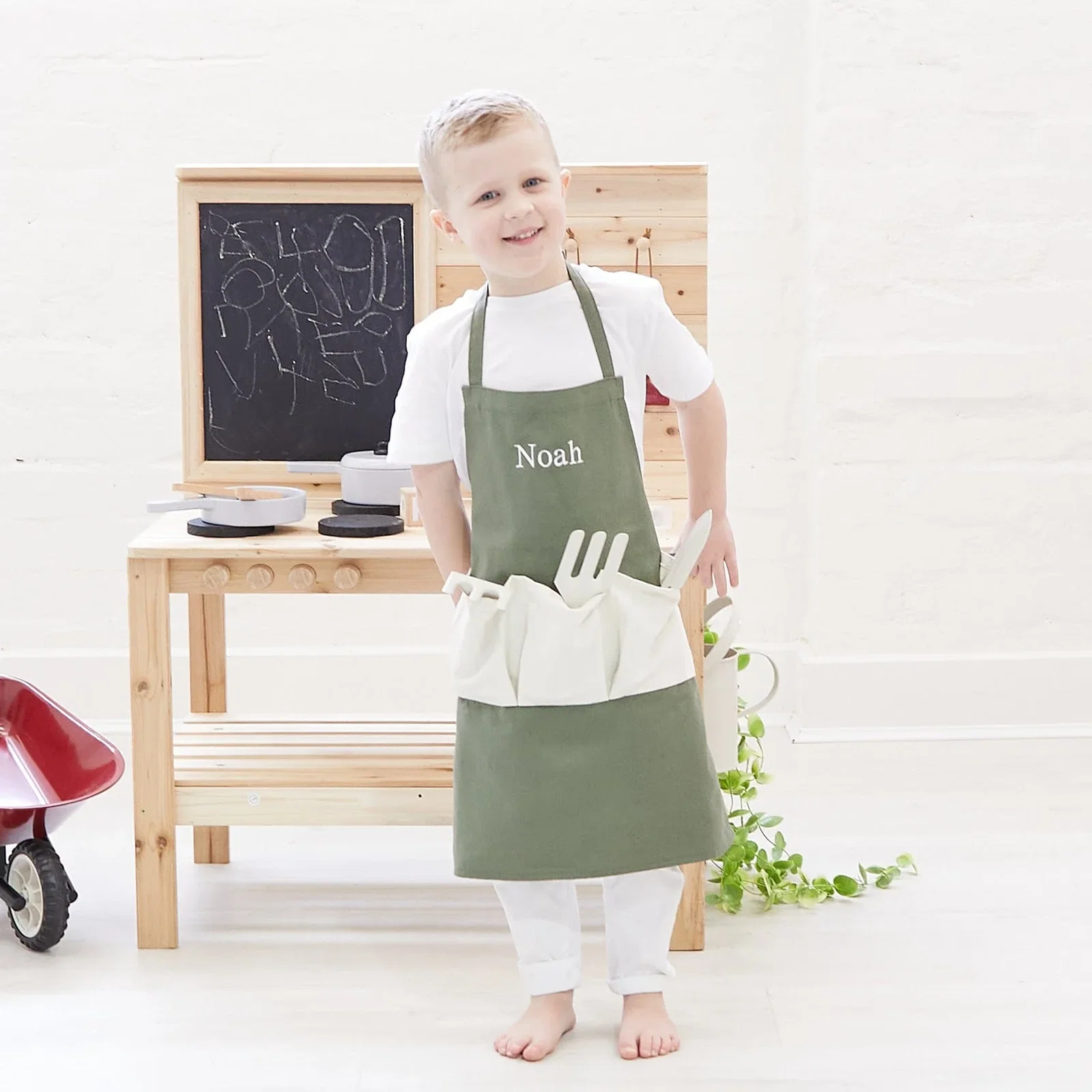Image of Kids Gardening Apron with Pocket