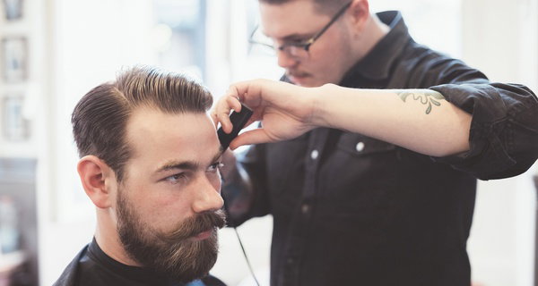 Salon - Haircut - Men / Barber at The Scissors N’ Razors Saloon