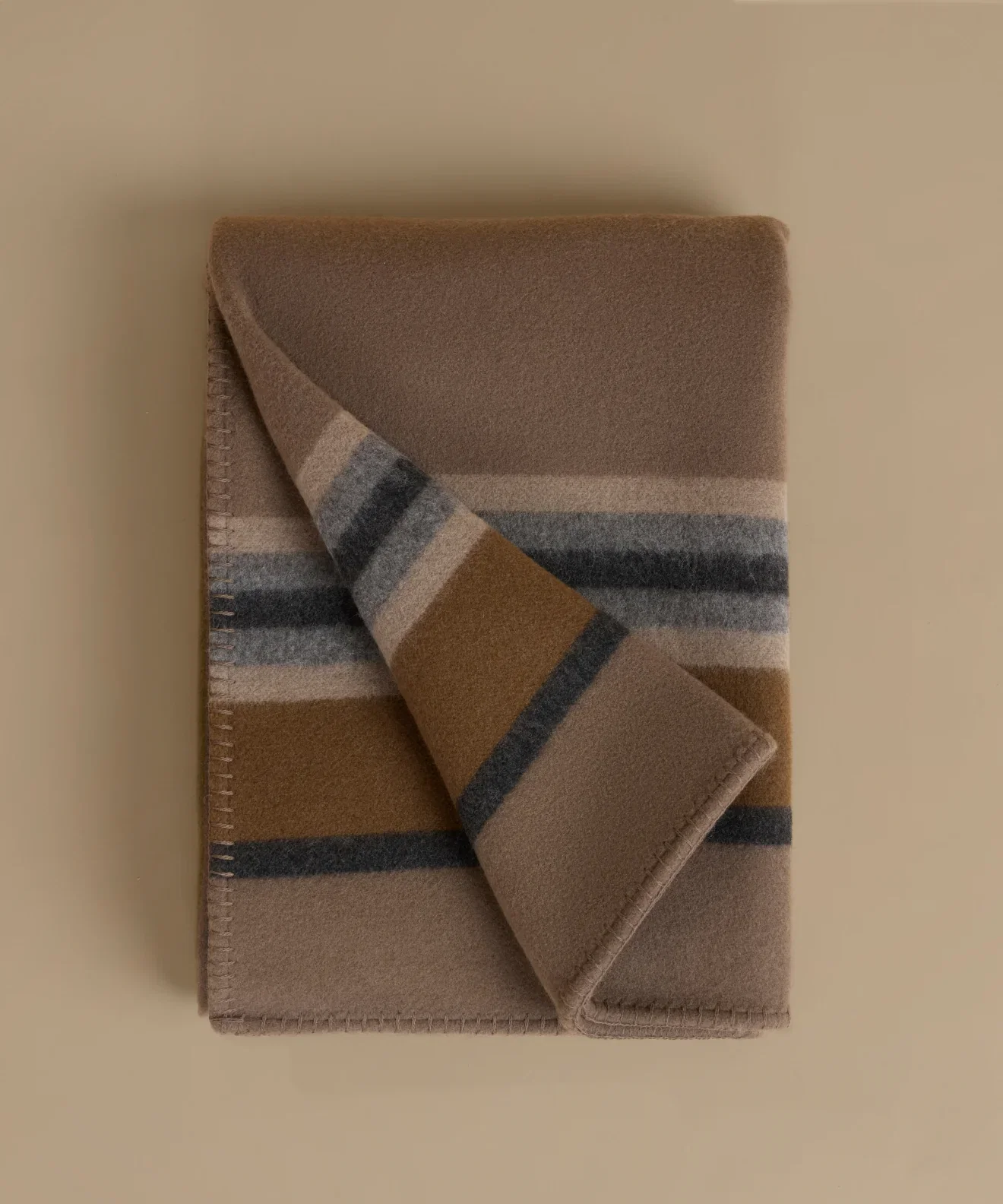 Image of Canyon Throw