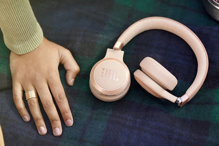 Rabattkod: 12% rabatt på alla produkter från JBL Live och JBL Tour