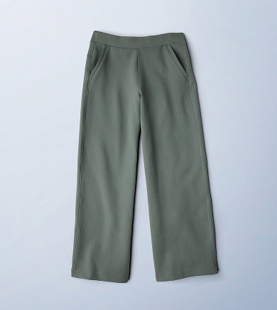 Flatlay of a green pair of sweat pants.