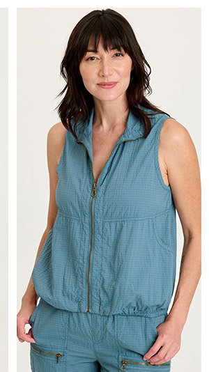 Tallis Textured Zip Front Vest
