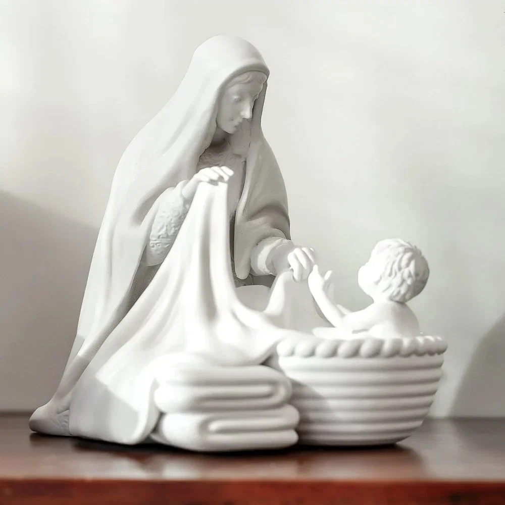 Laundry with Jesus Marian Statue - 6