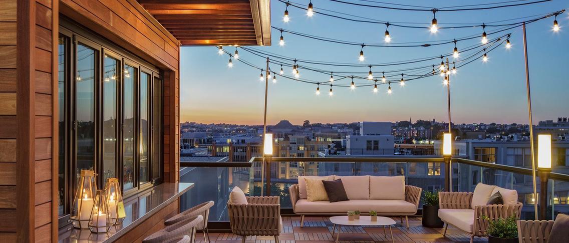 Award-Winning Washington, D.C. Elegance near The White House with Rooftop Pool Bar & Daily US$50 Credit