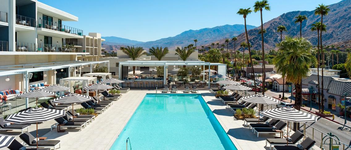 Award-Winning Downtown Palm Springs Desert Retreat with Nightly Drinks & US$50 Dining Credit