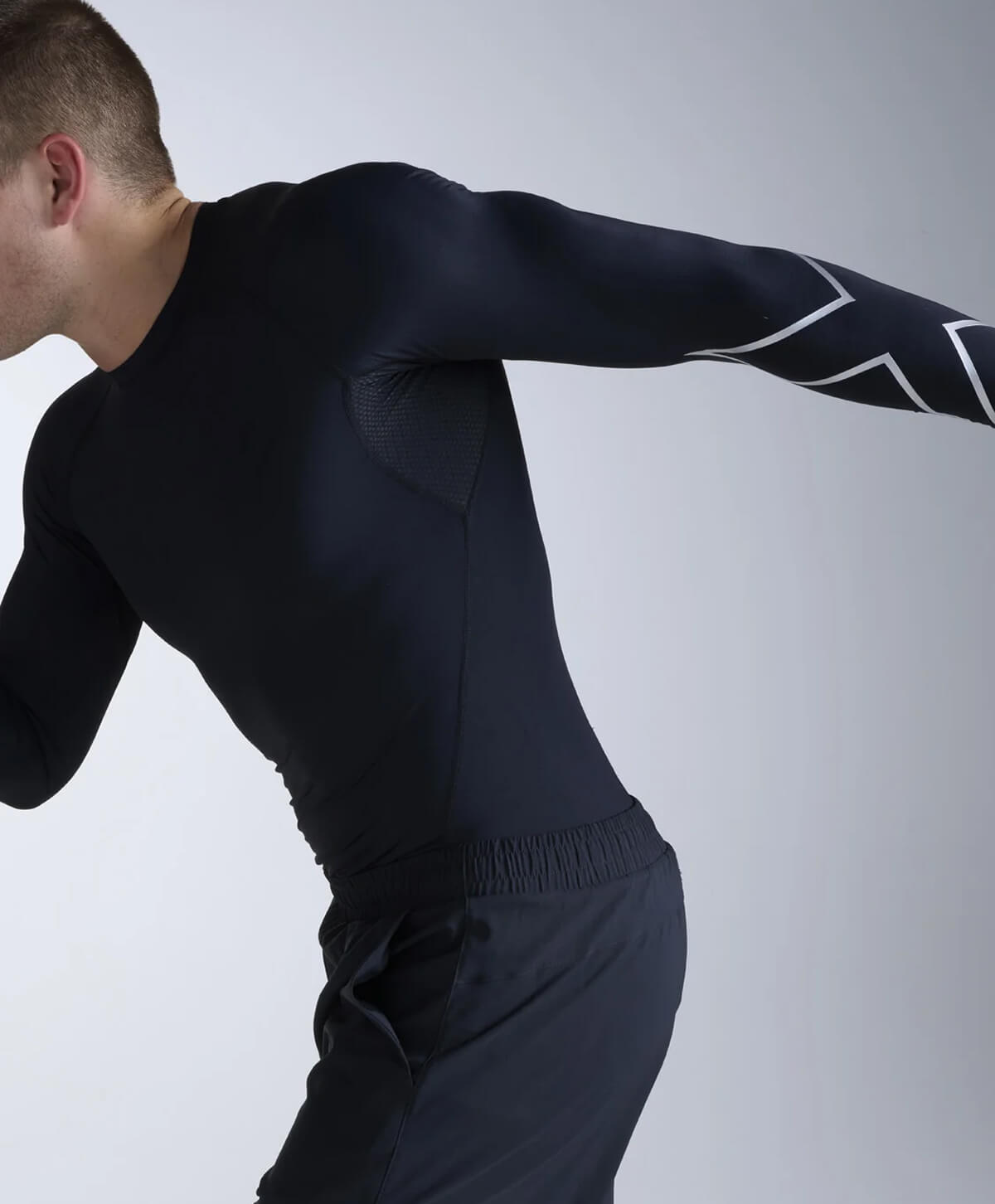 2XU 