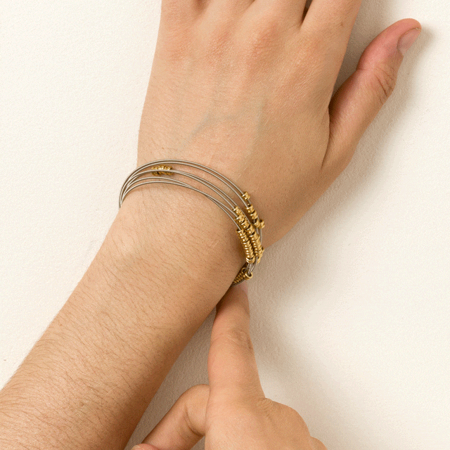 Guitar String Fidget Bangle