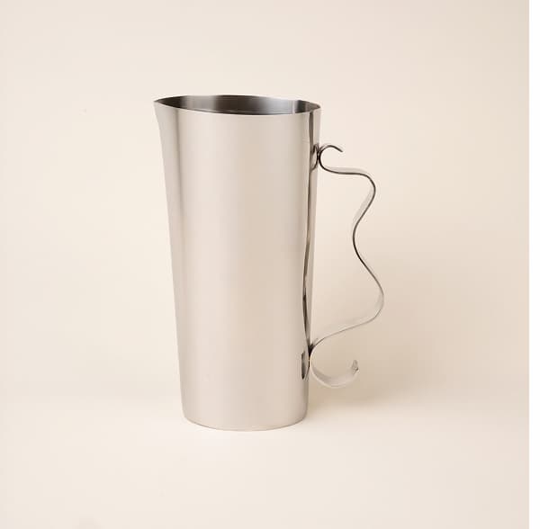 Squiggle Pitcher