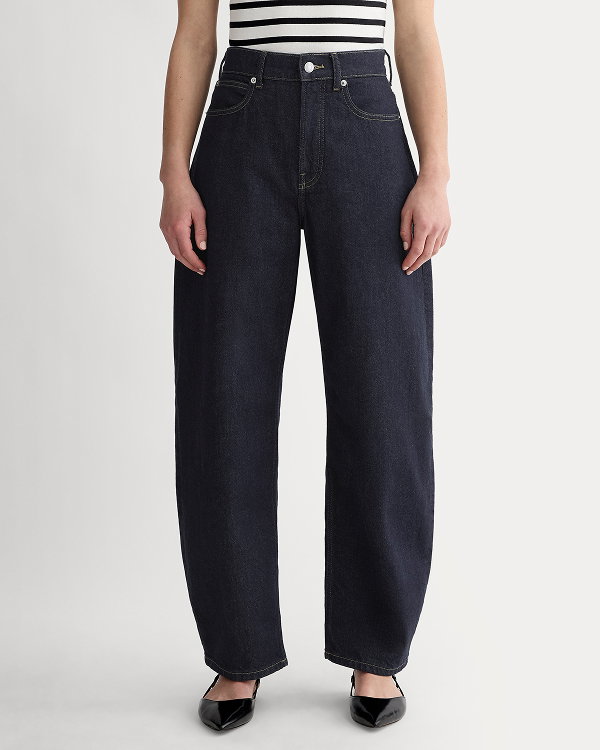 Image | Model in The Way-High® Curve Jean | Pure Blue