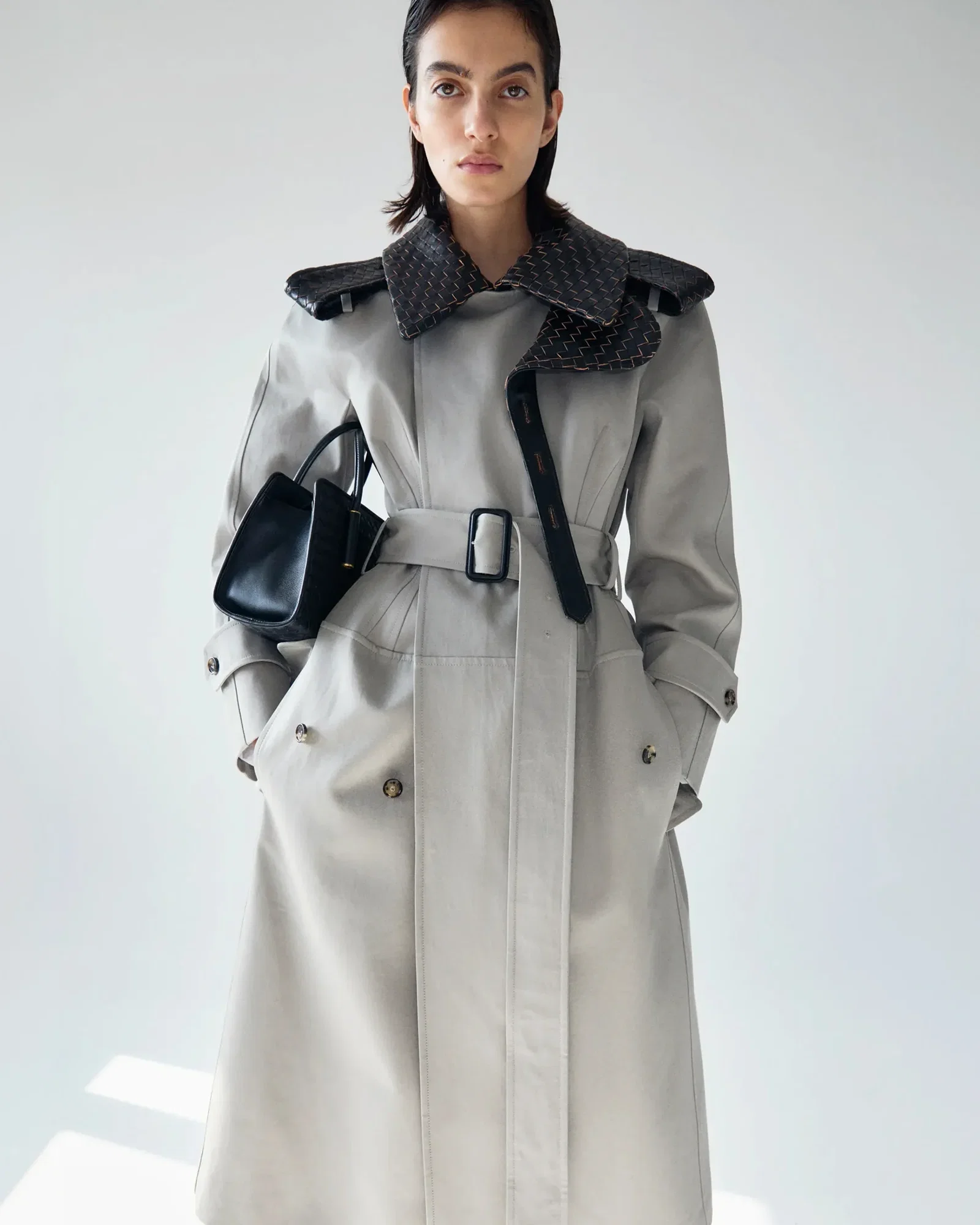 ANNA wears BOTTEGA VENETA