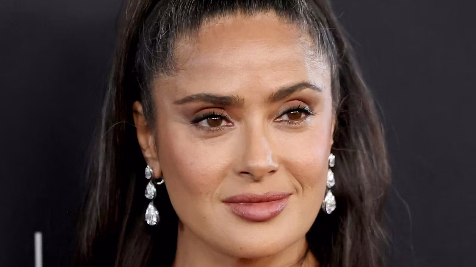 Salma Hayek Co-Signed This 2016 Makeup Trend 