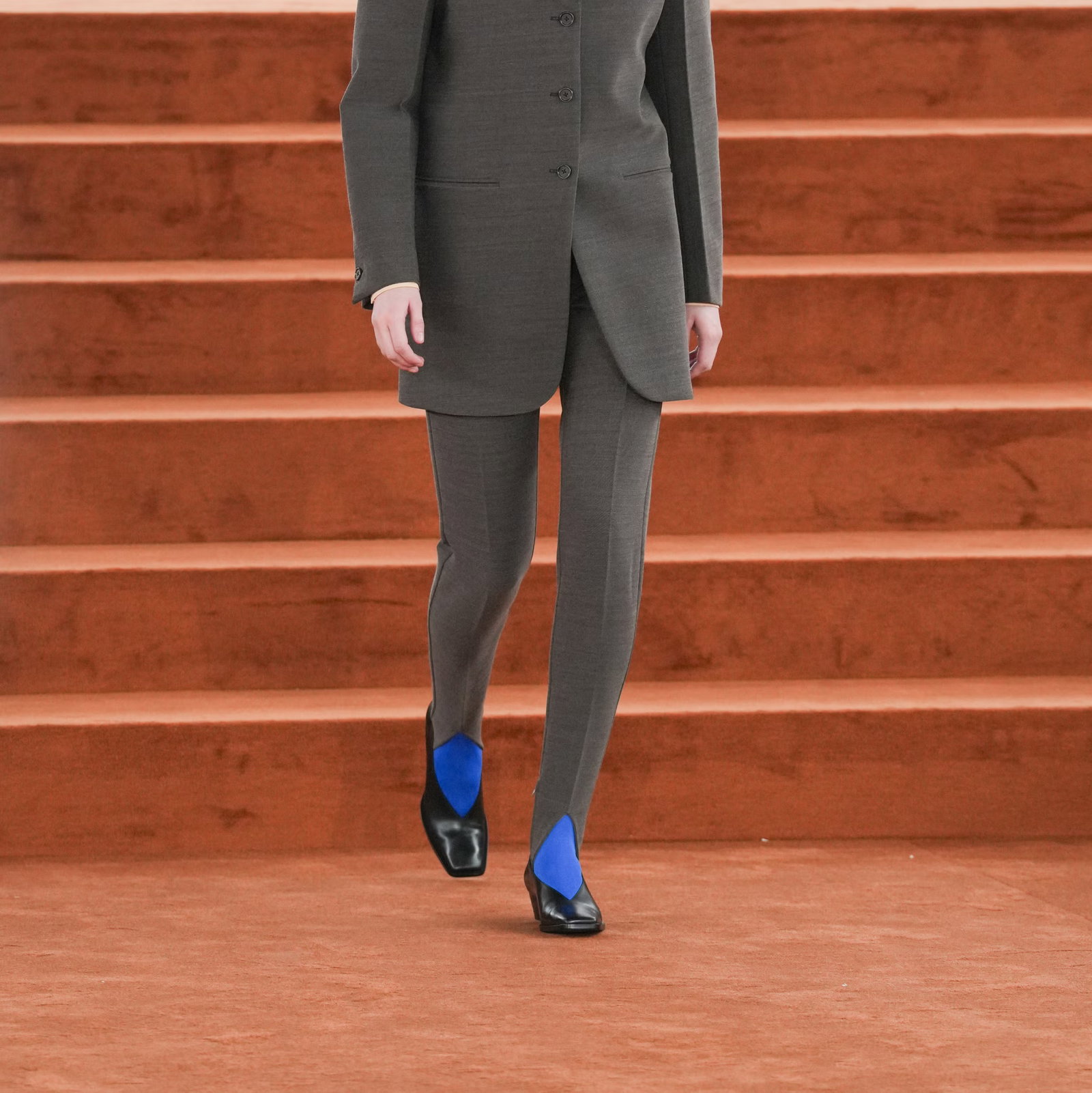 Forget Barrel Jeans: Stirrup Pants Are the Retro Silhouette Taking Over the Runways