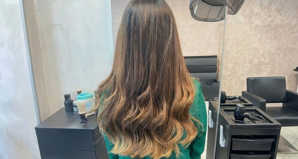 Forfait shampoing, coupe et brushing avec coloration ou balayage à Saint-Denis (jusqu'à 80% de remise)