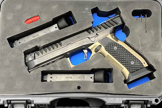 Laugo Arms Alien 9mm, Standard Kits