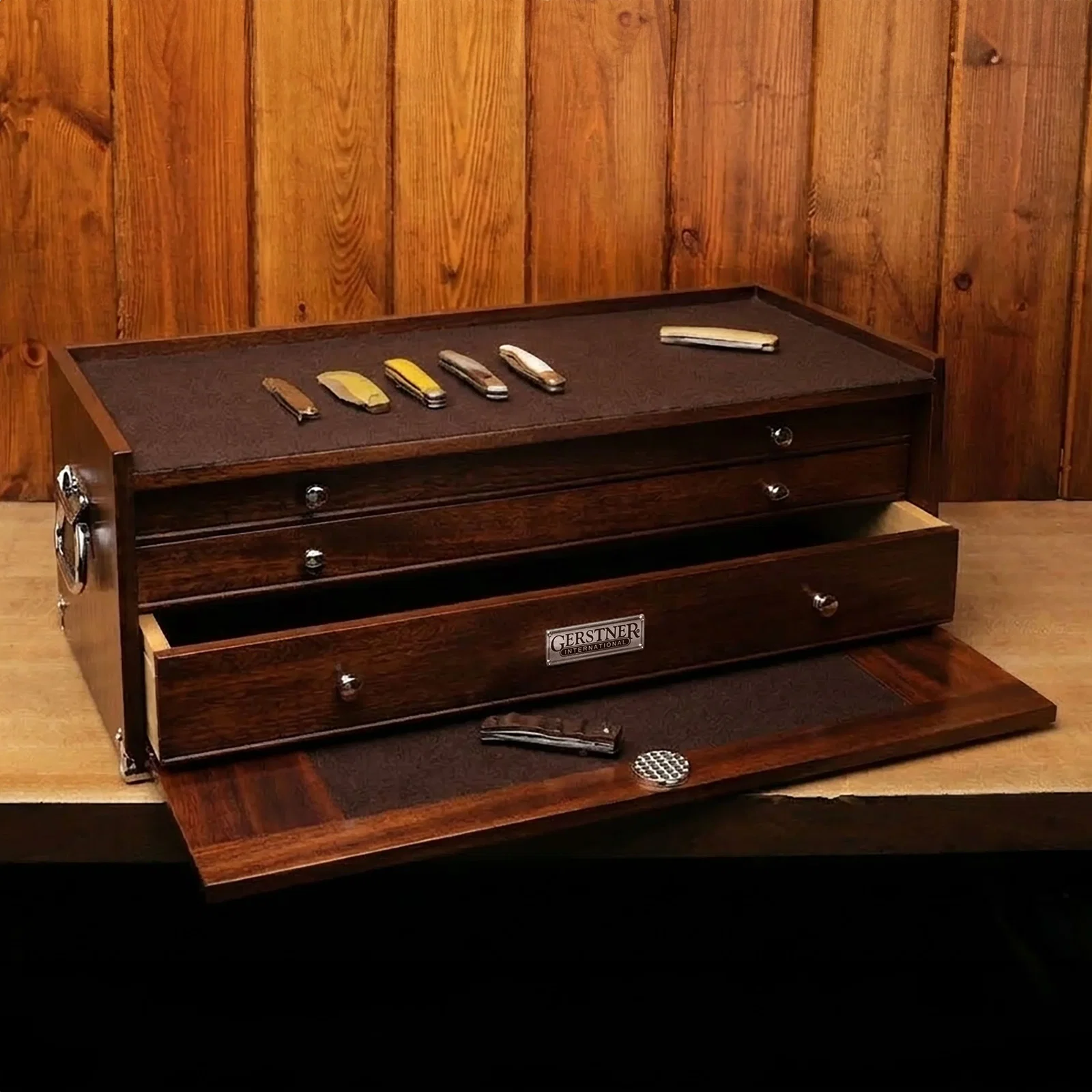 Image of Gerstner Collector's Oak Storage Chest