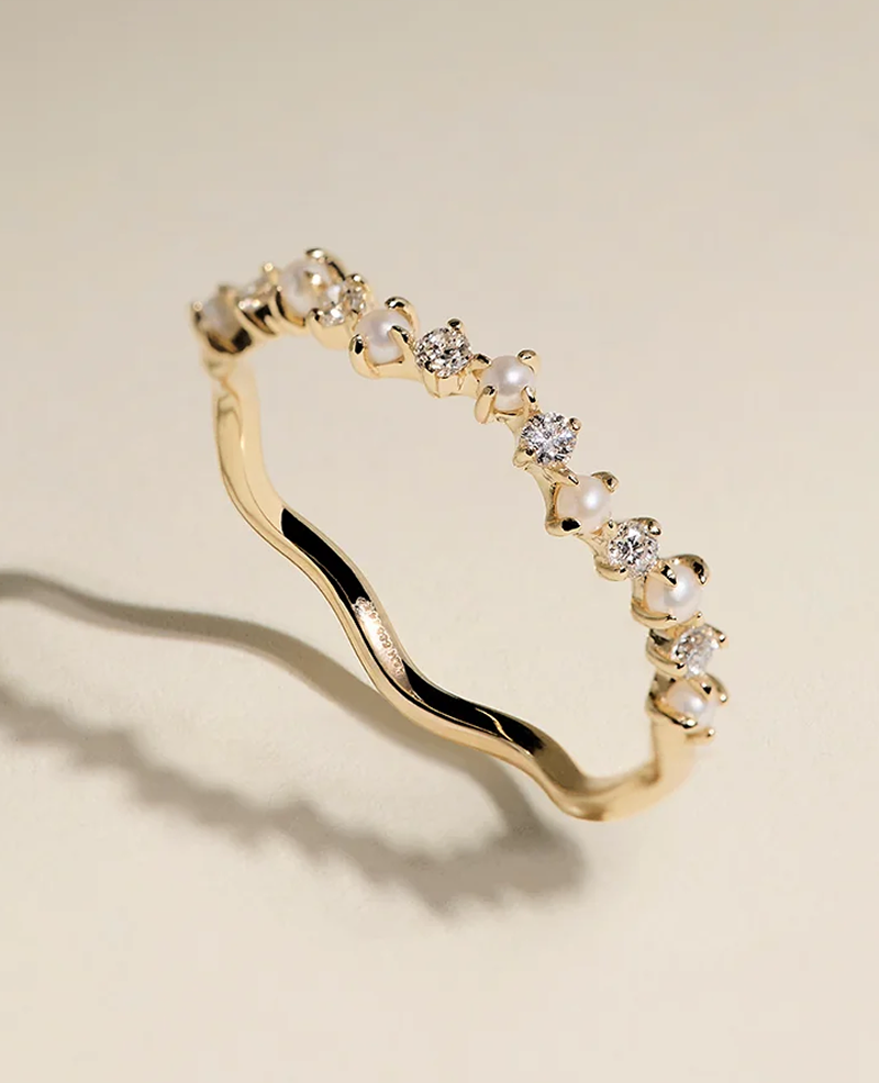Diamond & Pearl Scalloped Ring in Solid Gold