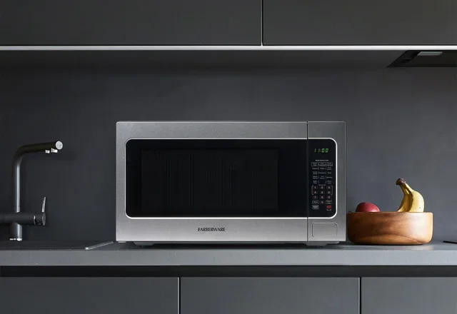 Microwaves Under $200