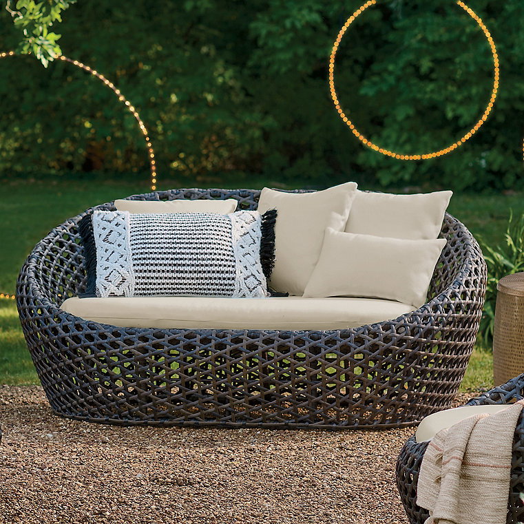 Mason Wicker Outdoor Loveseat