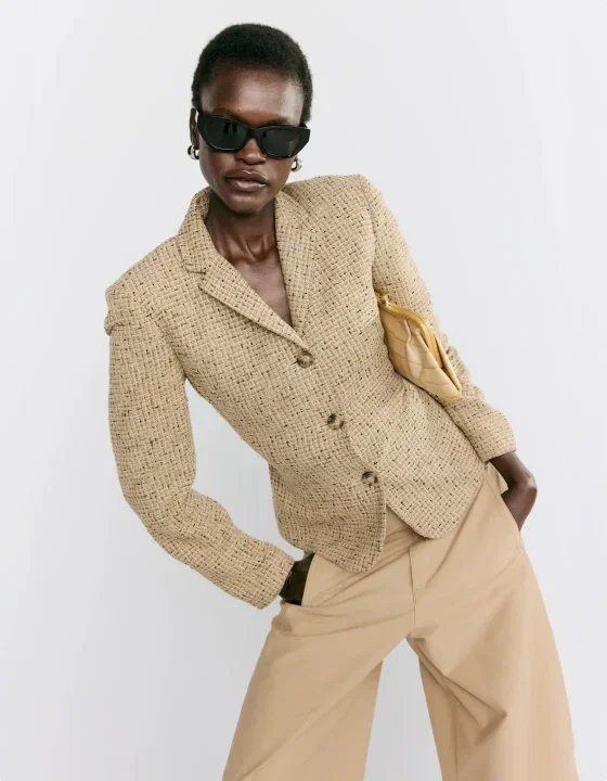 Sculptural Chic