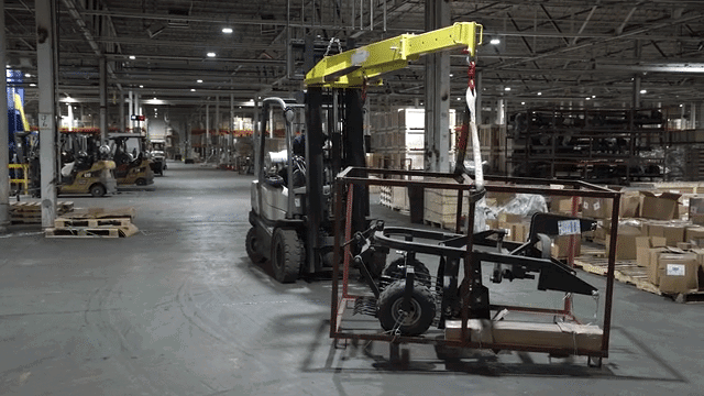 Fork-Mounted Adjustable Hoist Jib Boom Crane mounted on pallet forks