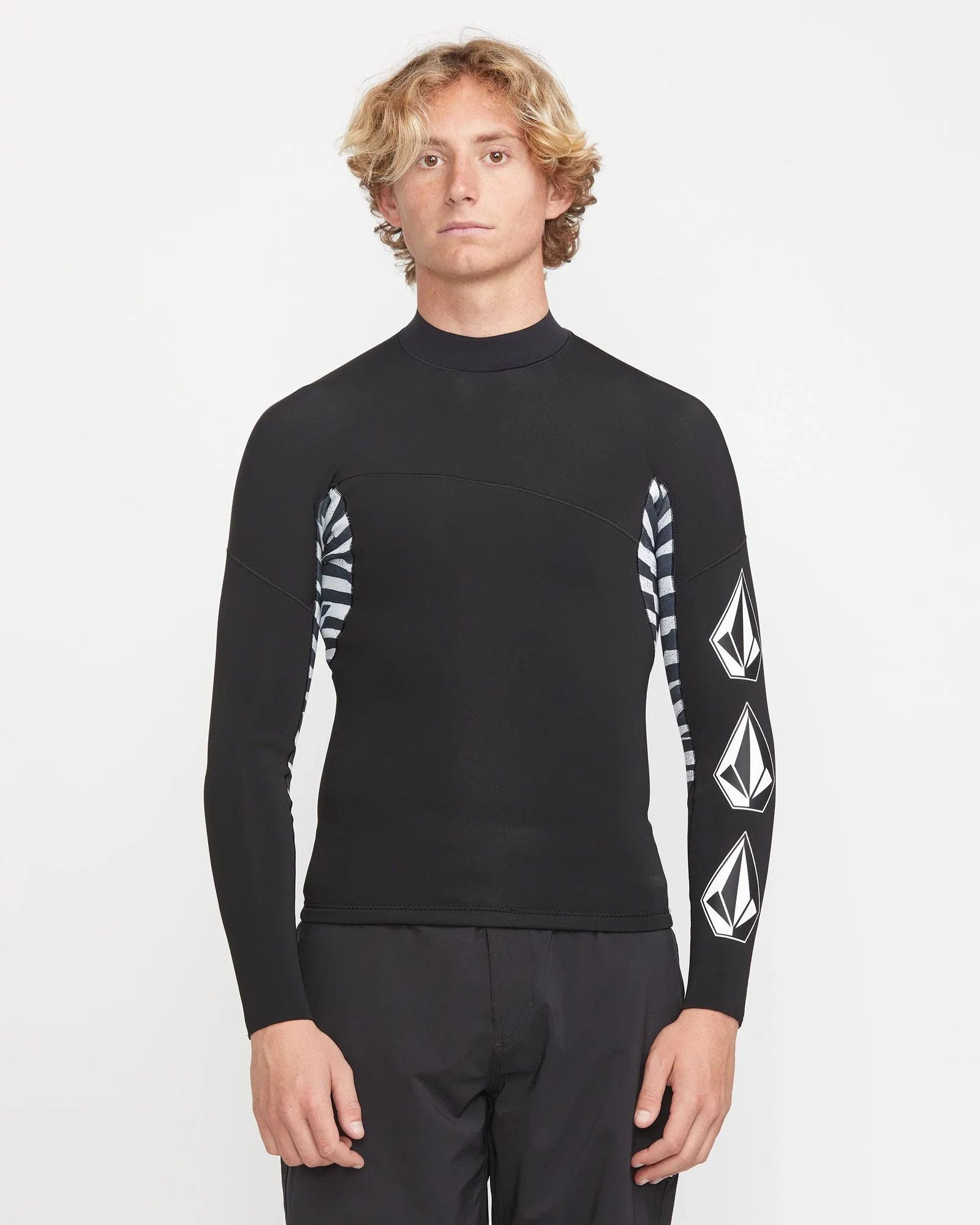 Image of Men's 1.5MM Deadly Stone Pull Over Jacket