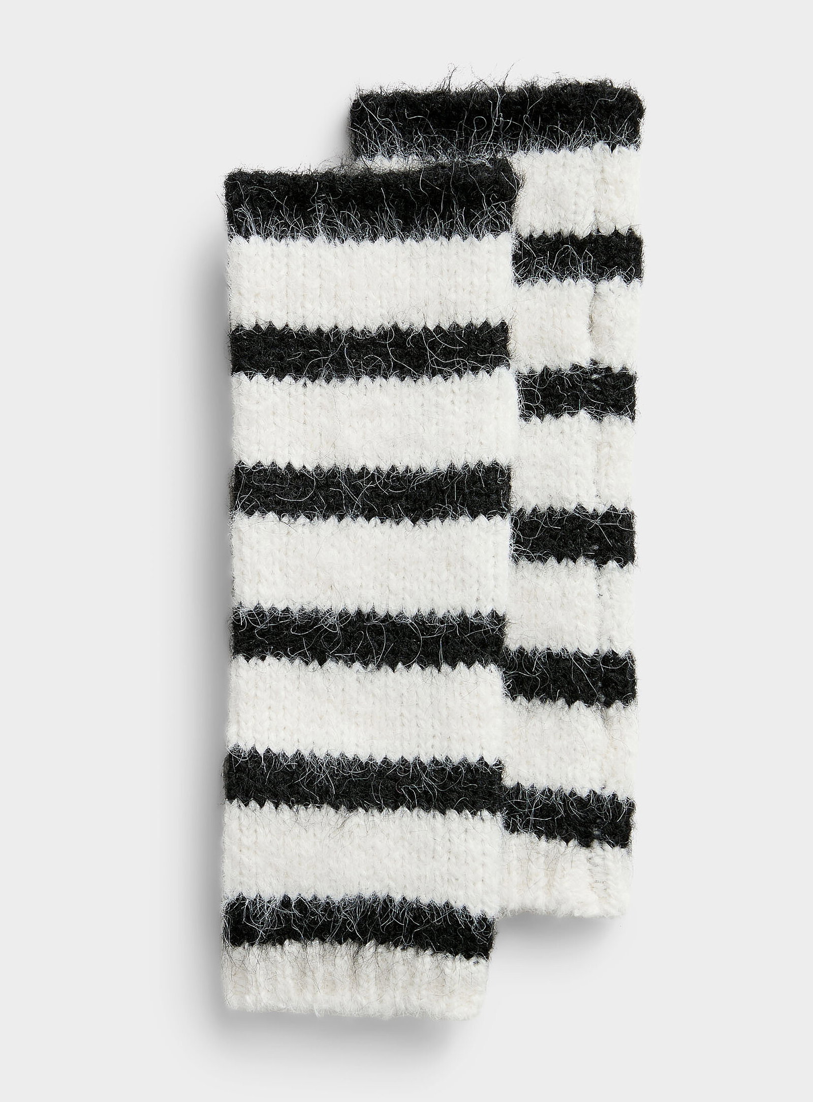 Striped thready wrist warmers