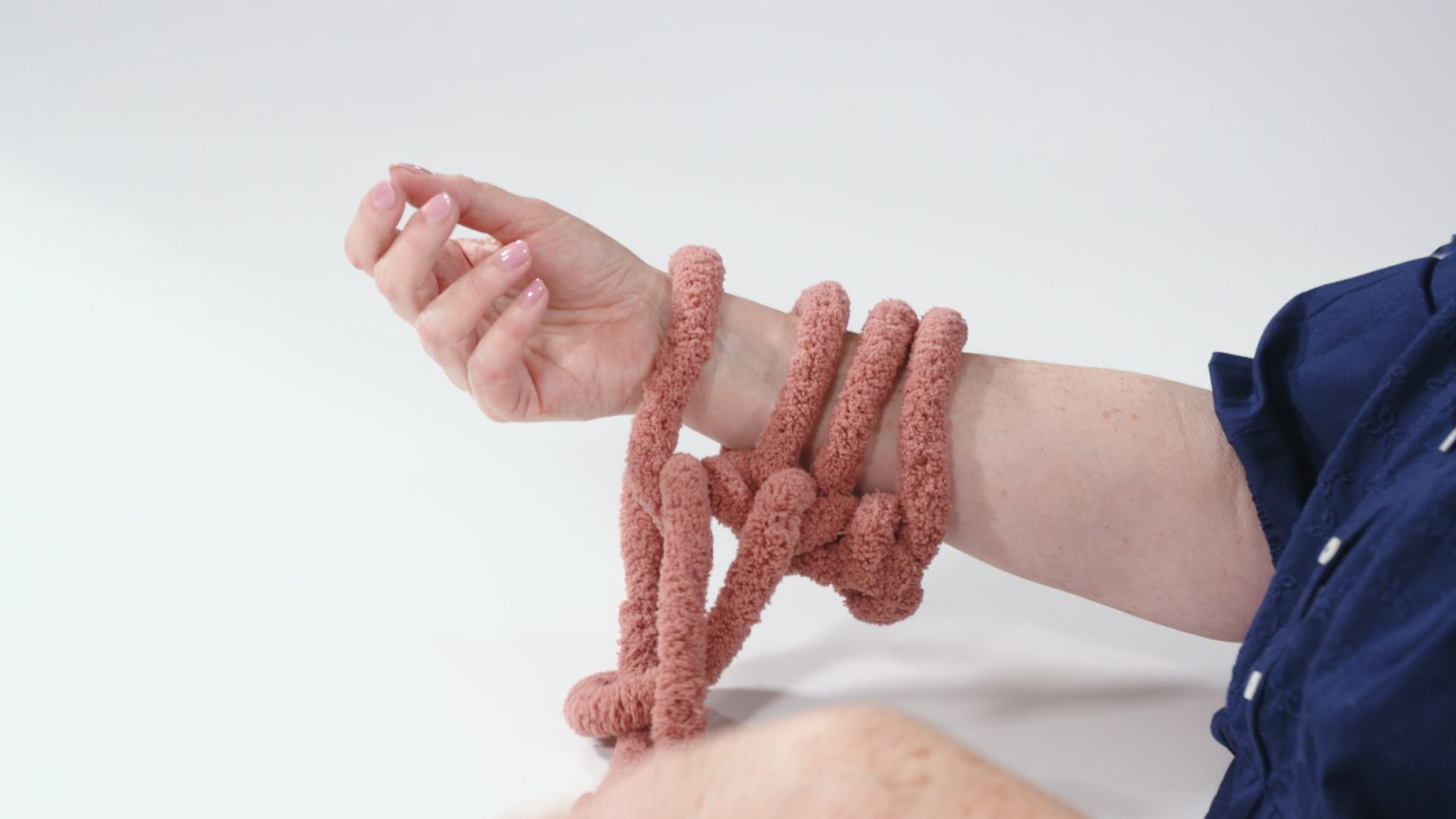 Arm & Finger Knitting Basics: Learn to Cast On, Knit Stockinette, Bind Off & More