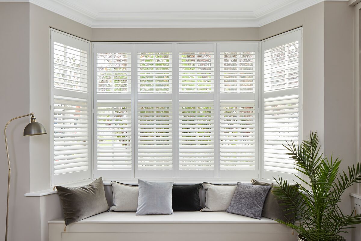 Super Sale - up to 40% off selected shutters 