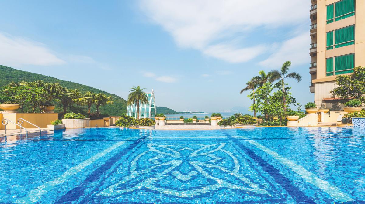 Hong Kong Oceanview Resort with HK$500 Dining Credit, Daily Breakfast & Nightly Drinks