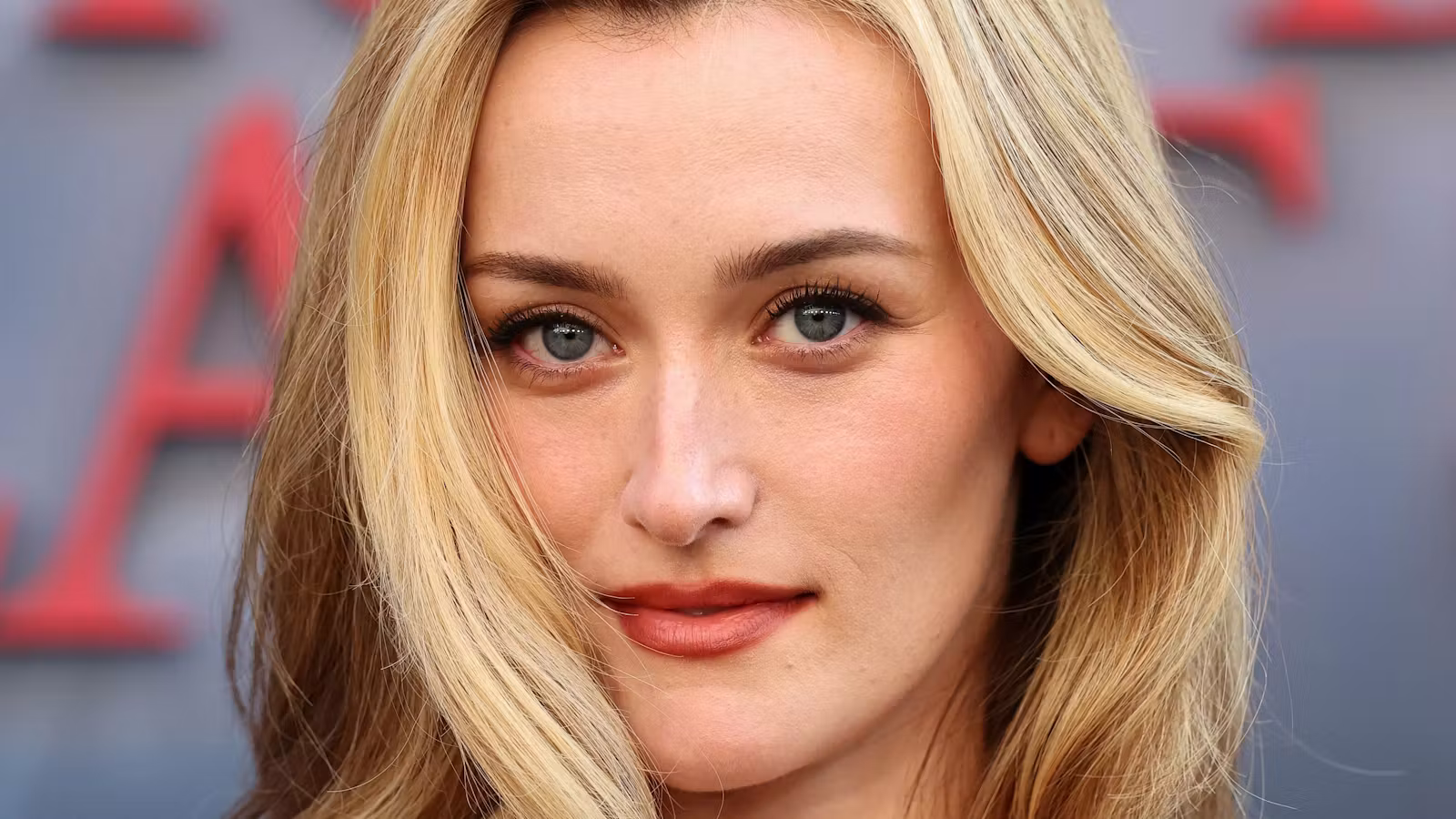 Sarah Pidgeon Just Ditched Her “Bessette Blonde” 