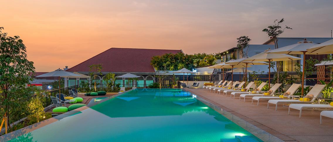 Siem Reap Boutique Luxury with One Lunch or Dinner, Daily Breakfast & Daily Free-Flow Cocktail Hour