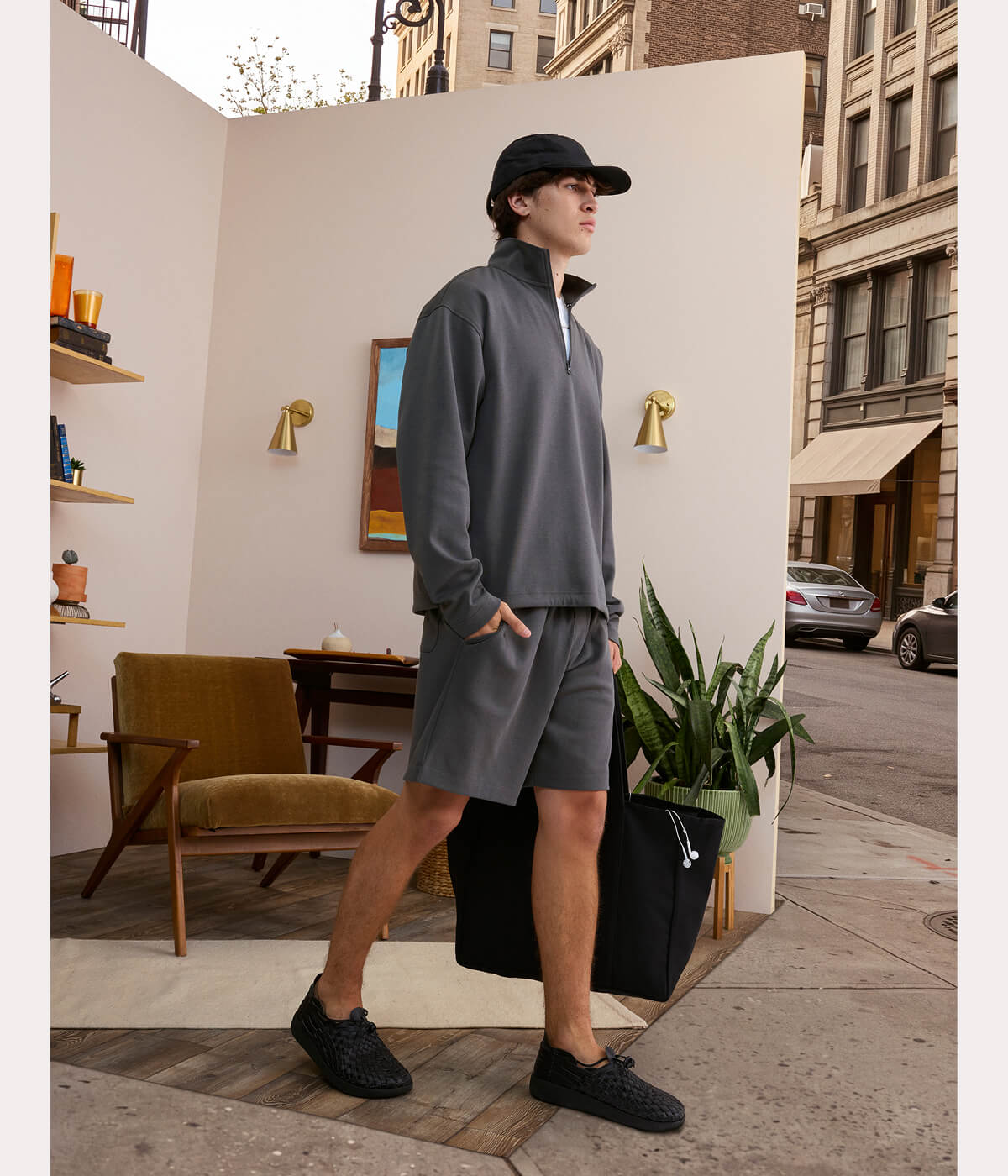 Off Duty Lounge in Dark Grey