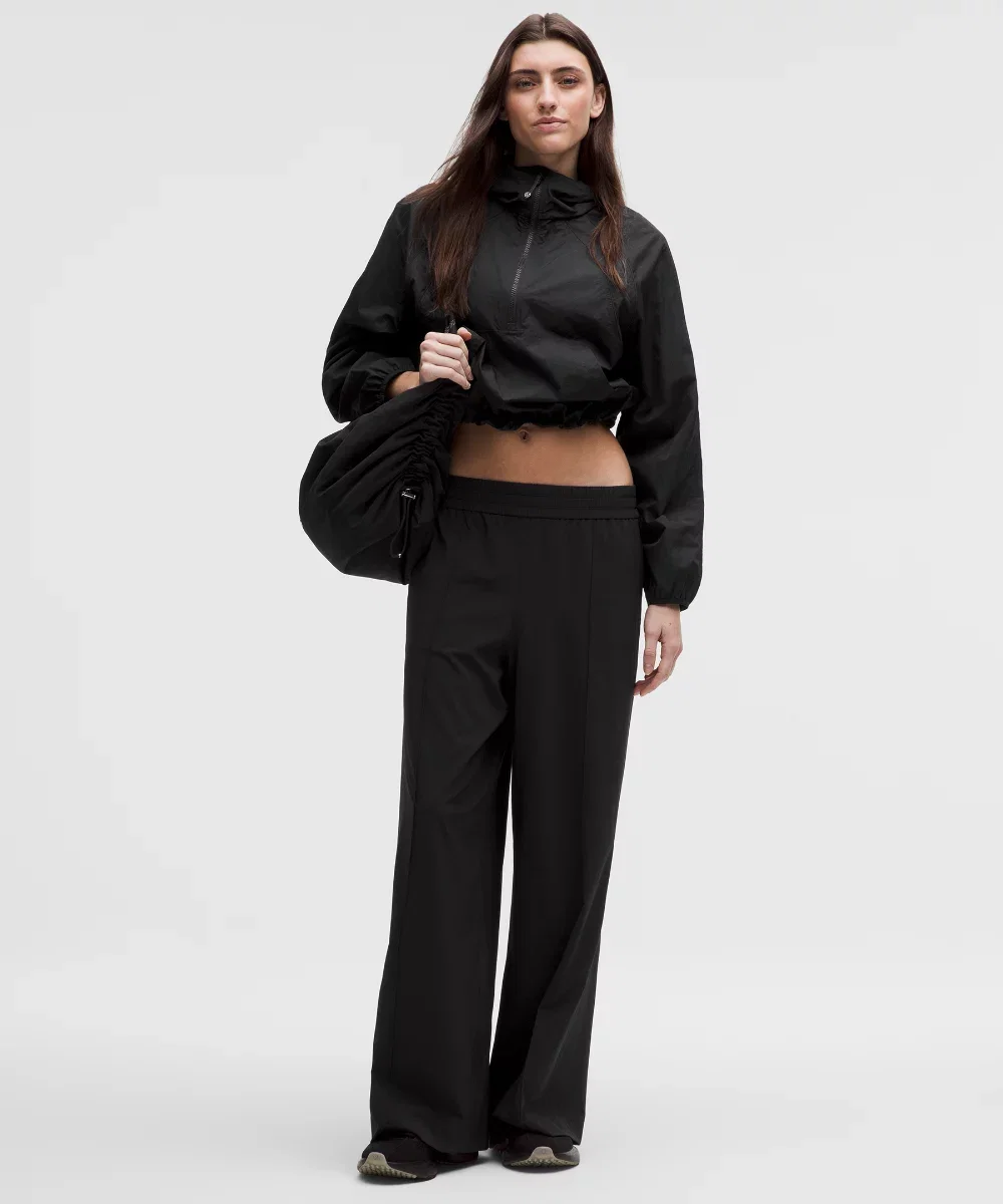 Breezily Mid-Rise Pant
Regular