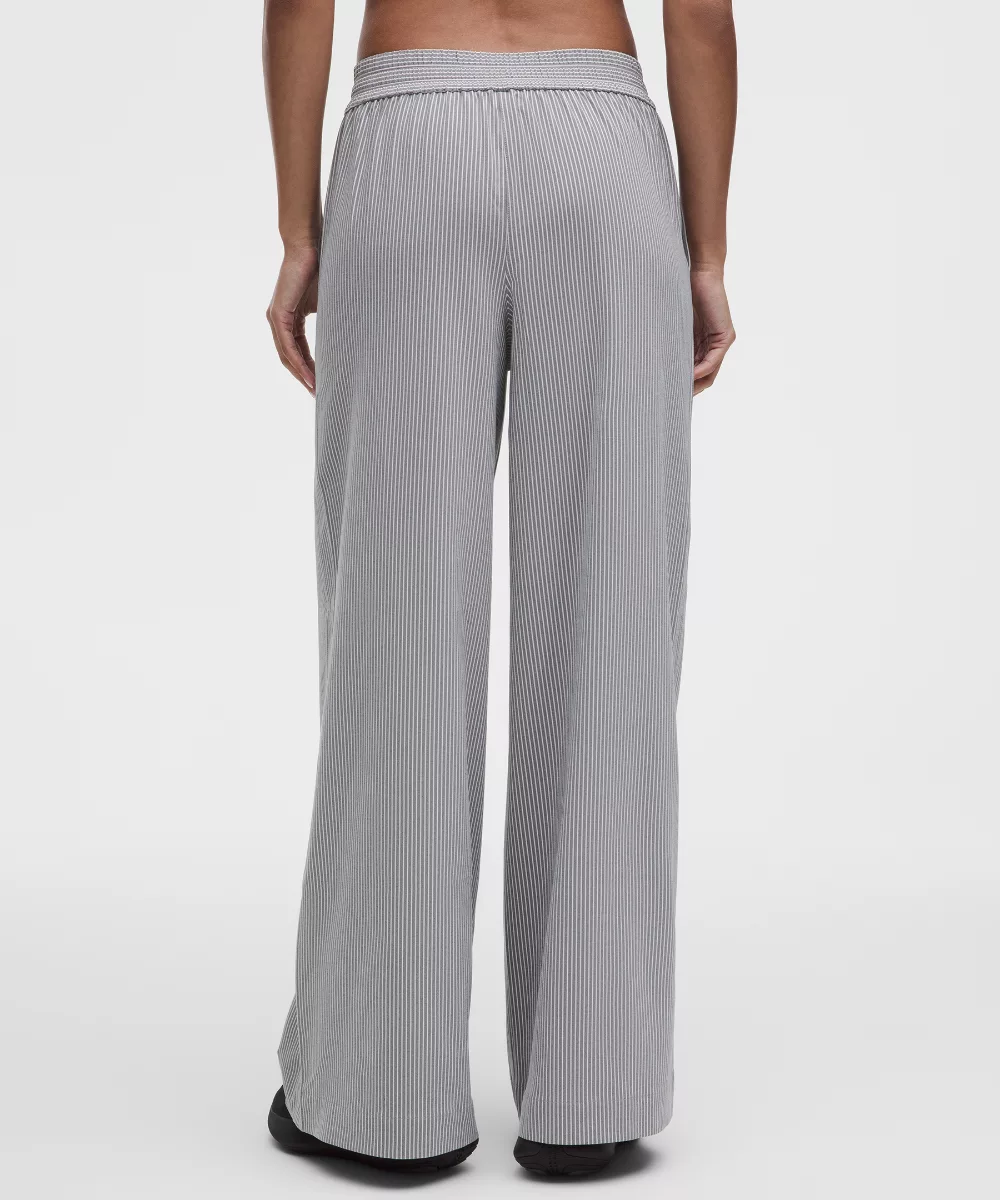 Breezily Mid-Rise Pant
Regular