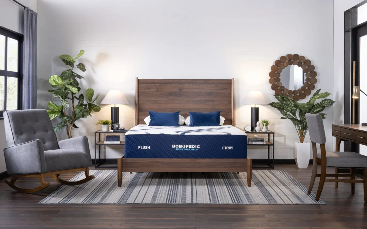 Power Bob Elite Base with Signature Gel 13.5'' Split King Plush Mattress