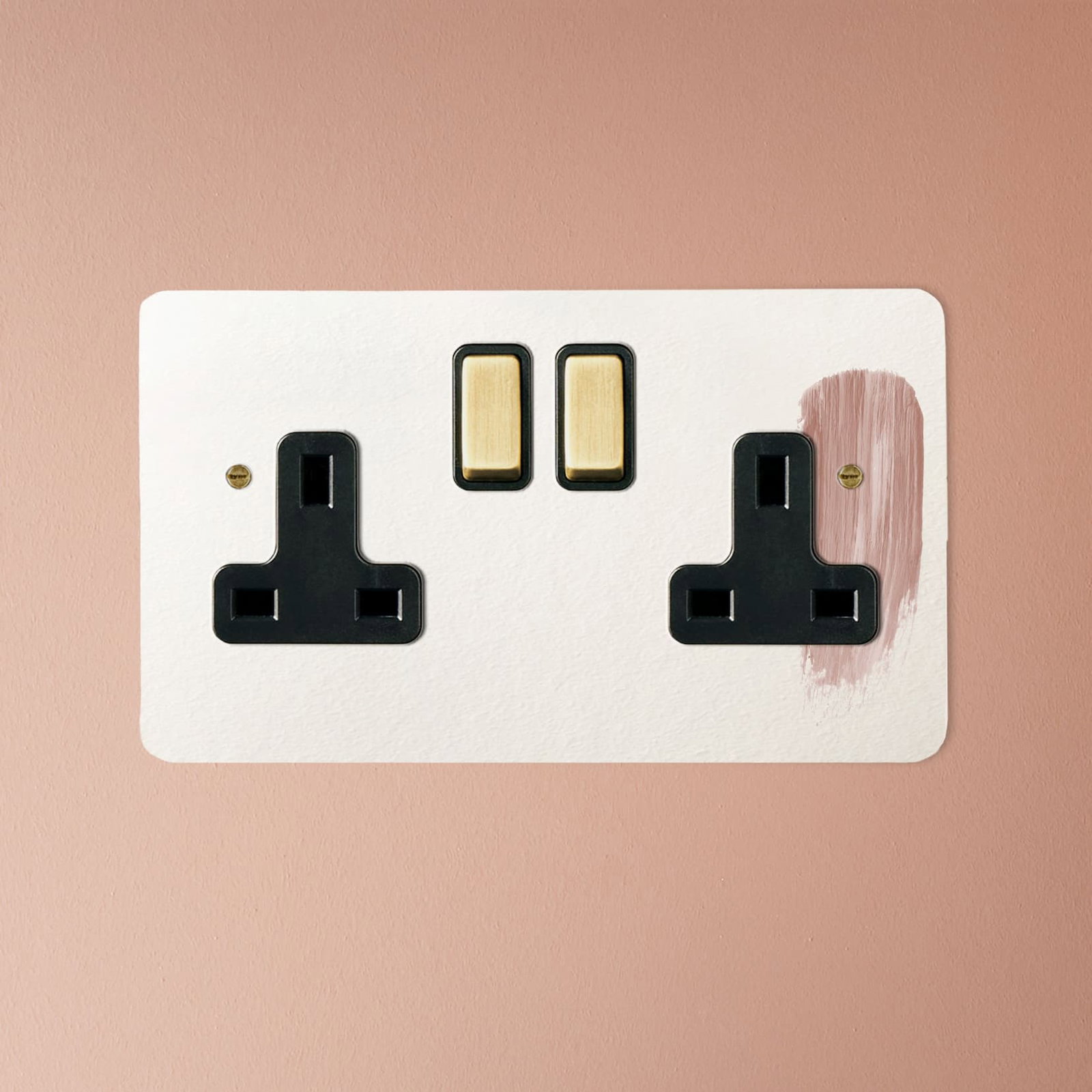 Paintable sockets and switches