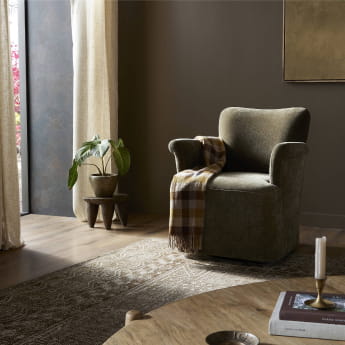 Camelia Swivel Chair