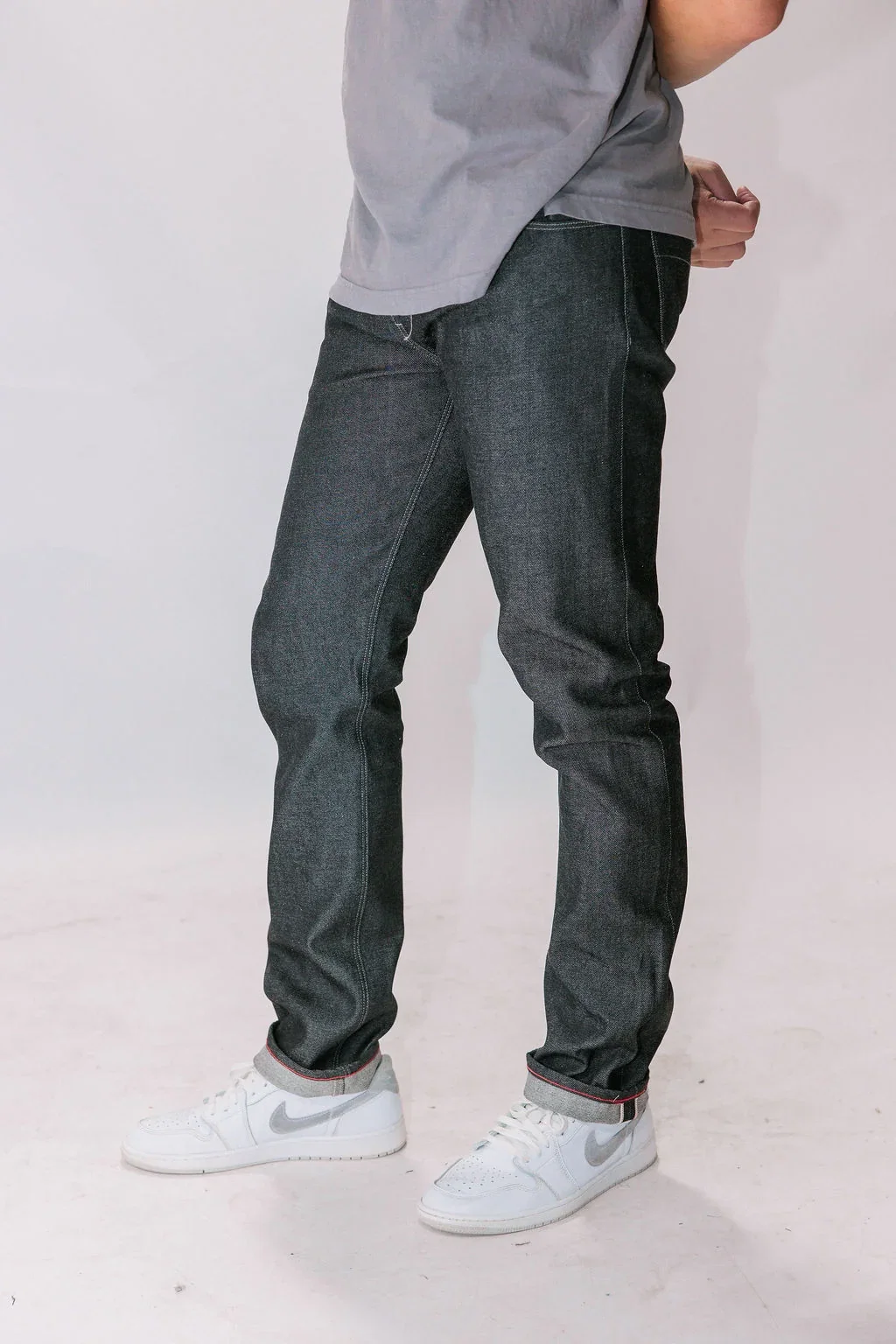 Image of Alexander | 12 Oz. Black Nihon Selvage Raw
