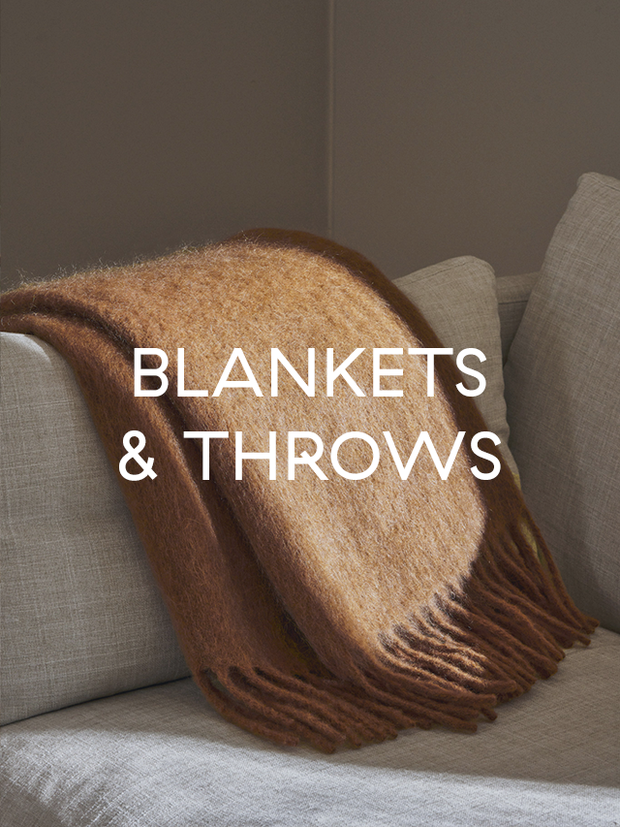 Blankets & throws